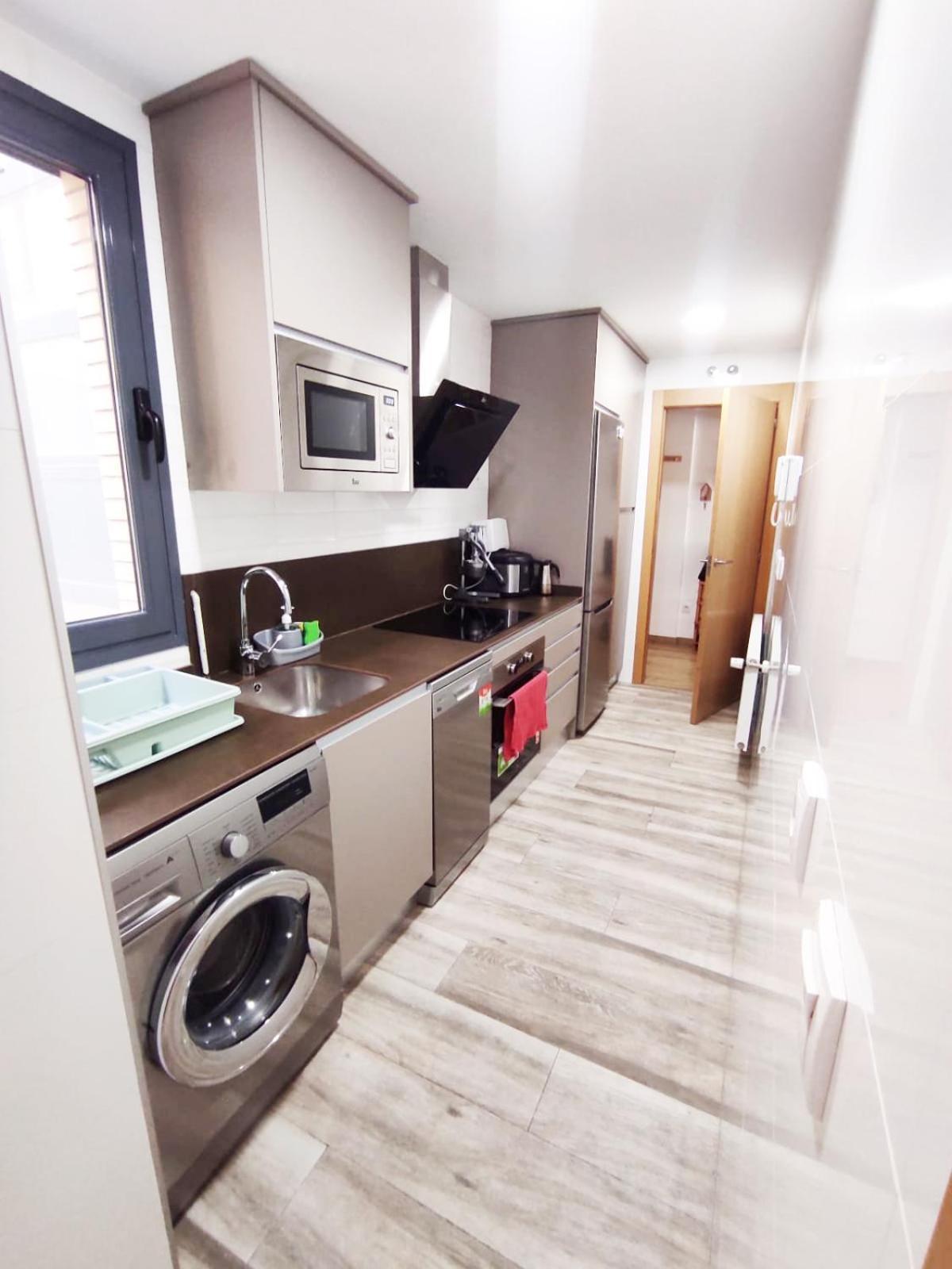 Lujoso Apartamento 3 Camas Piscina Parque Garaje Las Rozas Familiar Tranquilo Buitenkant foto